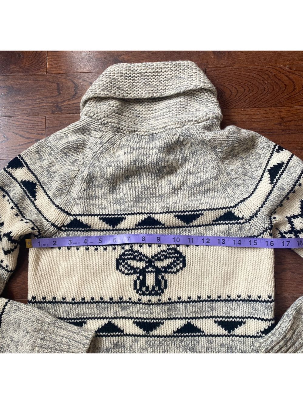 TNA Women’s XS Hooded Cowichan Knit Lambswool Sweater Beige & Black Zip Front - Picture 9 of 11